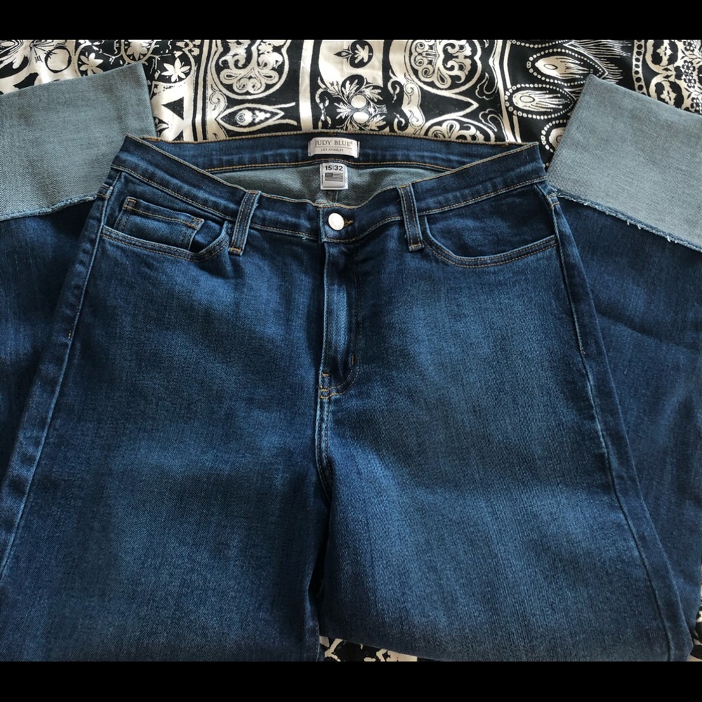 JUDY BLUE cropped/big cuffed jeans